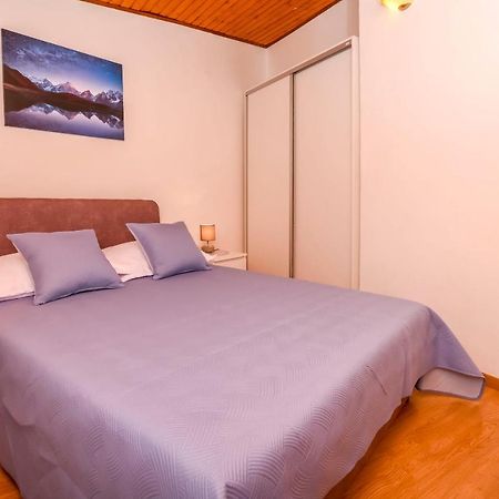 Apartment Mira Primošten Dış mekan fotoğraf