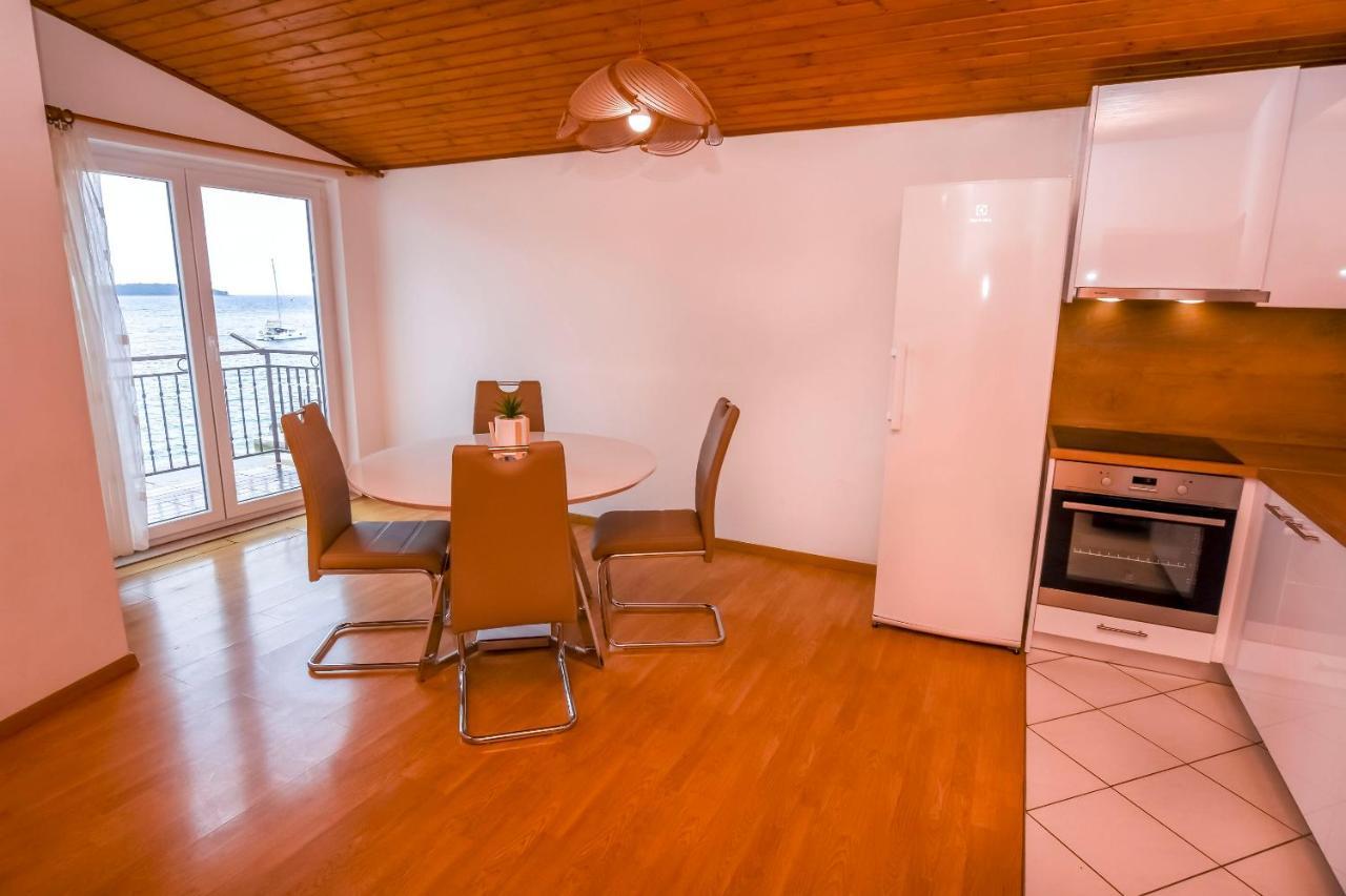 Apartment Mira Primošten Oda fotoğraf
