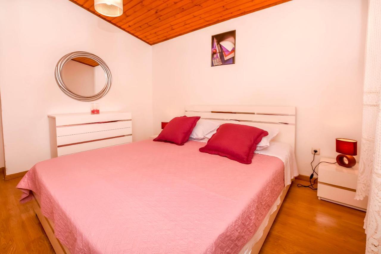 Apartment Mira Primošten Oda fotoğraf